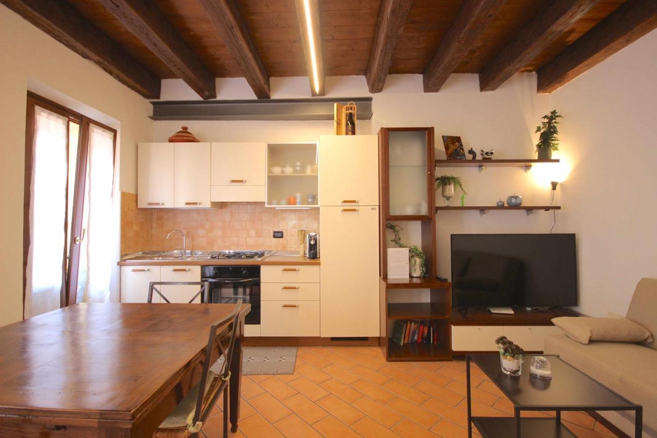 Case Vr Holiday Casa Di Mezzo Verona Eksteriør billede