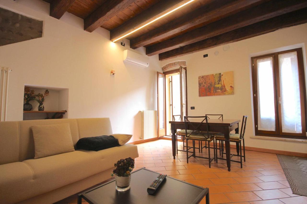 Case Vr Holiday Casa Di Mezzo Verona Eksteriør billede