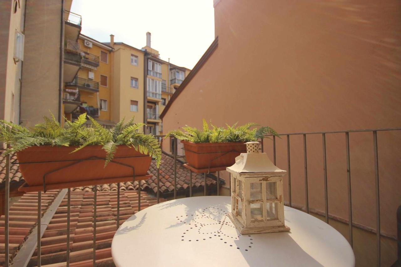 Case Vr Holiday Casa Di Mezzo Verona Eksteriør billede