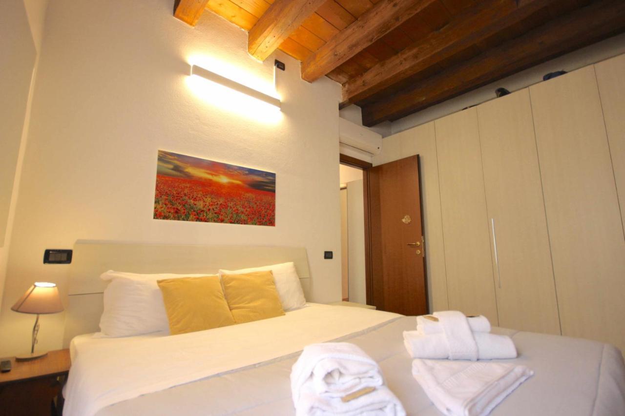 Case Vr Holiday Casa Di Mezzo Verona Eksteriør billede